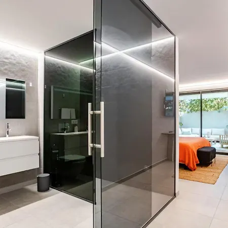 St Tropez Centre 3chambres Et Jardin Appartamento