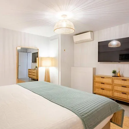 St Tropez Centre 3chambres Et Jardin Appartamento *